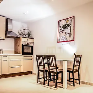  Apartamento Wohnen Im Herzen Von Budget