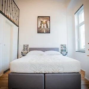 rhino-apartments.hotels-in-ljubljana.com/