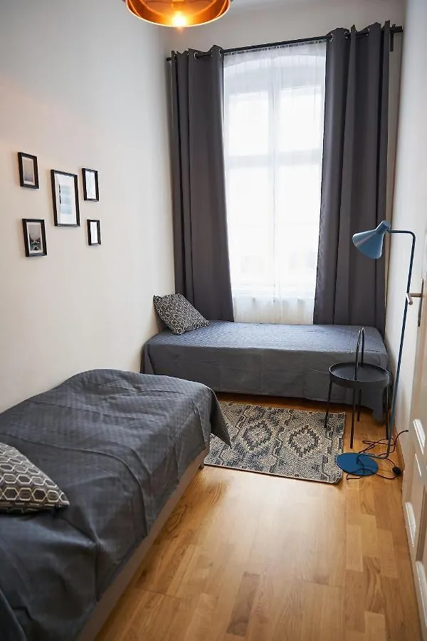 Apartment Fancy Home For 6 With Self-Check-In At Spittelberg Wien