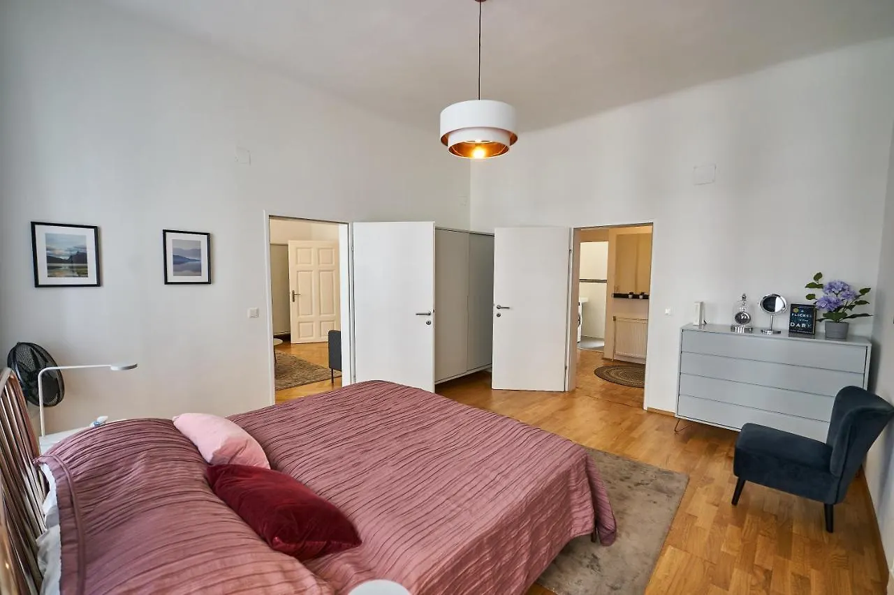 Fancy Home For 5 With Self-Check-In At Spittelberg Vienne 0*,  Autriche
