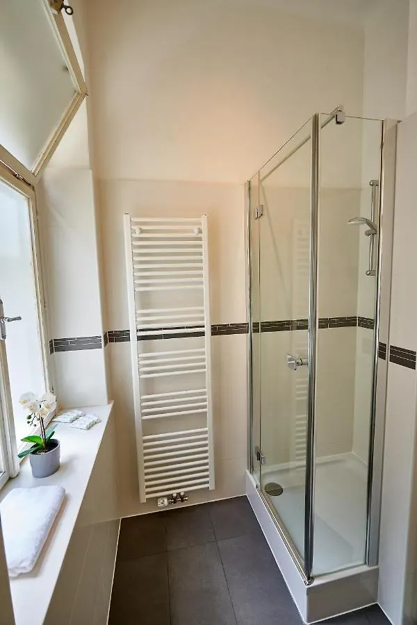 Fancy Home For 5 With Self-Check-In At Spittelberg Wenen 0*,  Oostenrijk