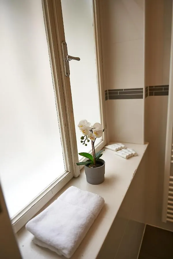Fancy Home For 5 With Self-Check-In At Spittelberg Wenen